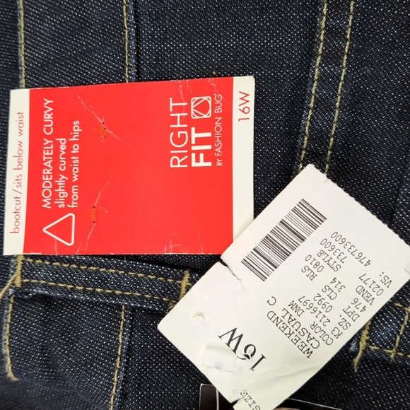 New Fashion Bug 🔺️Bootcut Dark Blue Jeans Size 16W - Picture 13 of 17